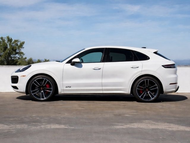 2023 Porsche Cayenne GTS-4