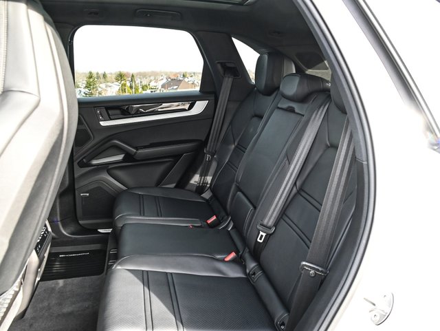 Porsche Cayenne S 2025-3