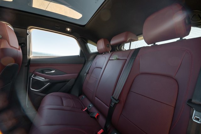 Jaguar E-PACE R-DYNAMIC SE 2024-4