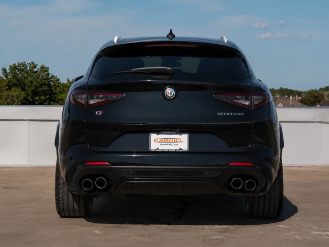 2022 Alfa Romeo Stelvio Quadrifoglio-5