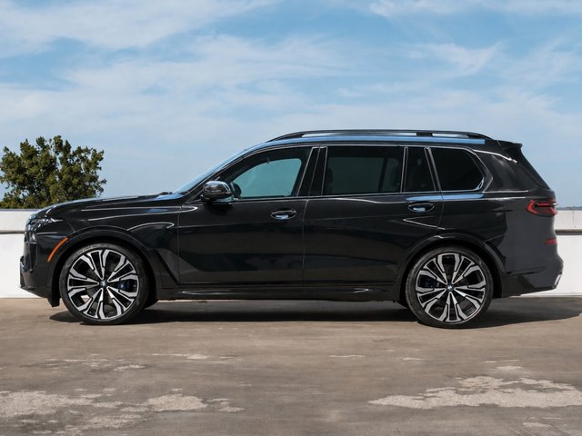 2023 BMW X7 xDrive40i-5