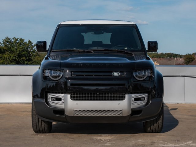 2023 Land Rover Defender SE-5
