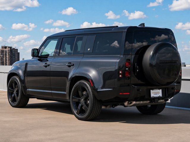 2023 Land Rover Defender X-Dynamic SE-1
