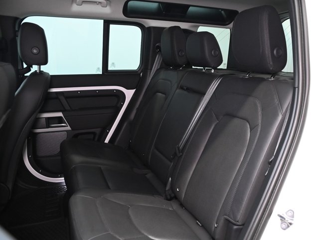 2024 Land Rover Defender S-3