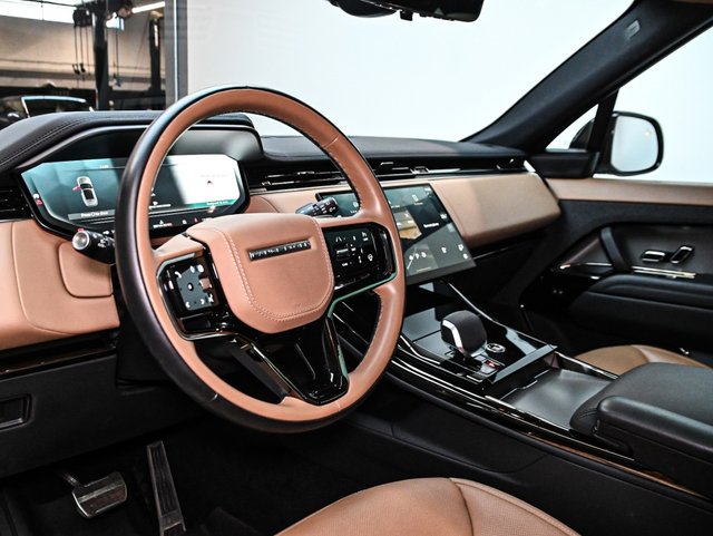 2025 Land Rover Range Rover Sport Dynamic HSE-2