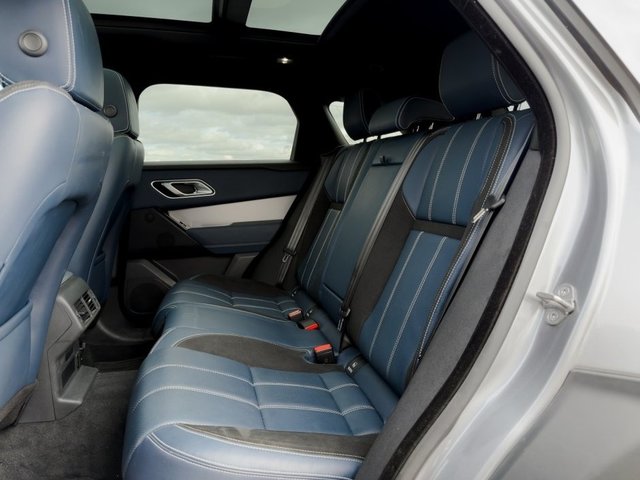 Land Rover Range Rover Velar R-Dynamic S 2023-3