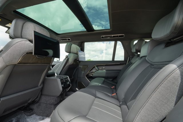 2023 Land Rover Range Rover SV-4