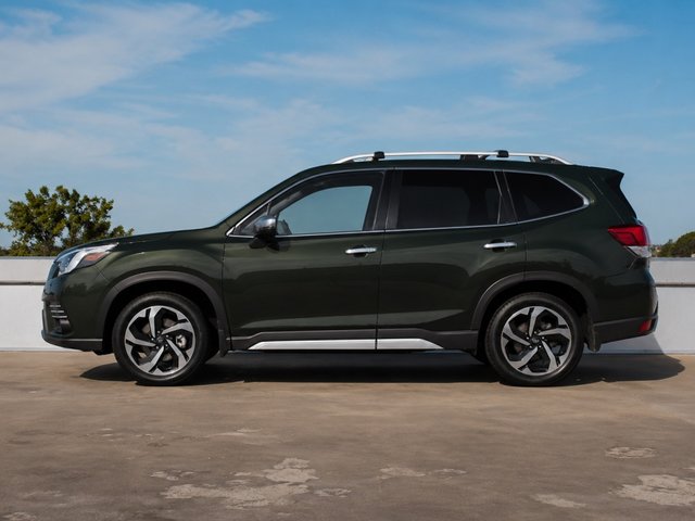 2023 Subaru Forester Premier-4