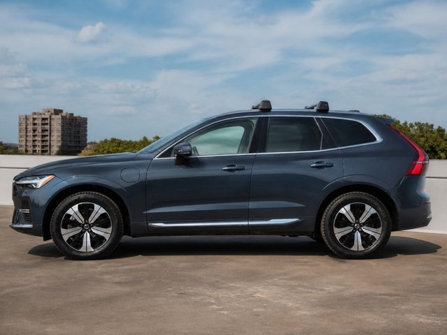 2023 Volvo XC60 Recharge Core Bright Theme-4