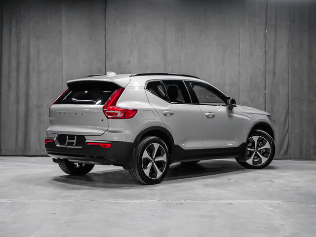 2024 Volvo XC40 B5 PLUS DARK CLIMATE-4