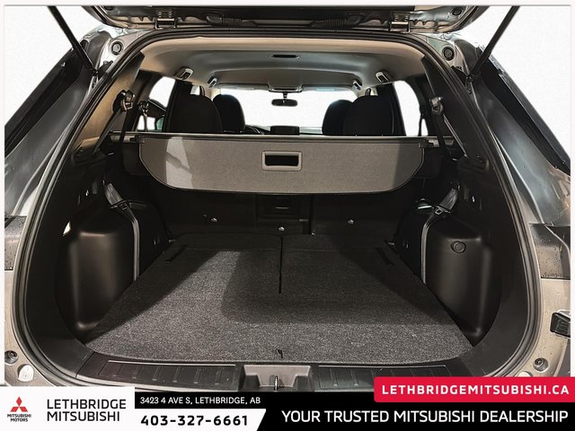 2022 Mitsubishi Outlander ES-5