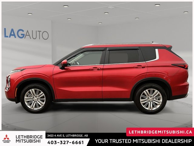 2024 Mitsubishi Outlander LE-4
