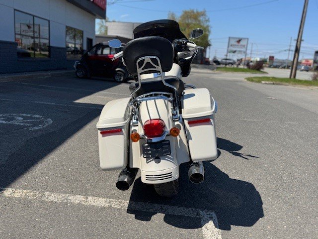 HARLEY DAVIDSON ROAD GLIDE  2022-5