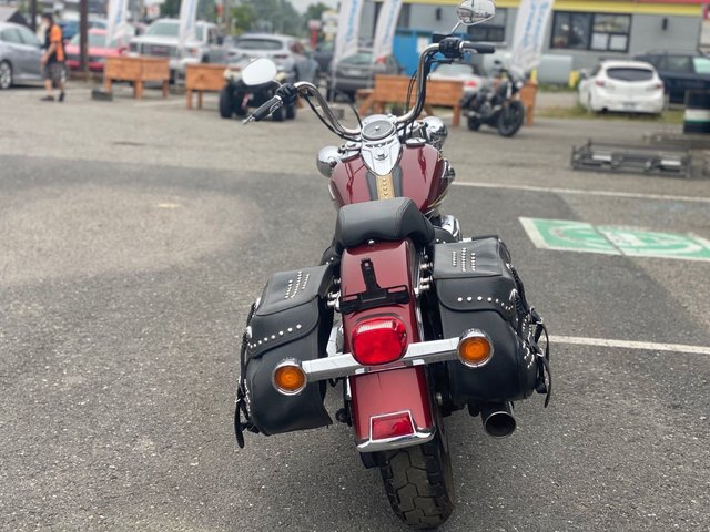 HARLEY DAVIDSON SOFTAIL HERITAGE CLASSIC FLSTC 2010-3