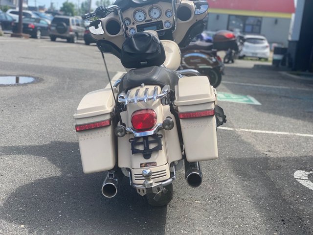 HARLEY DAVIDSON STREET GLIDE FLHX 2008-1