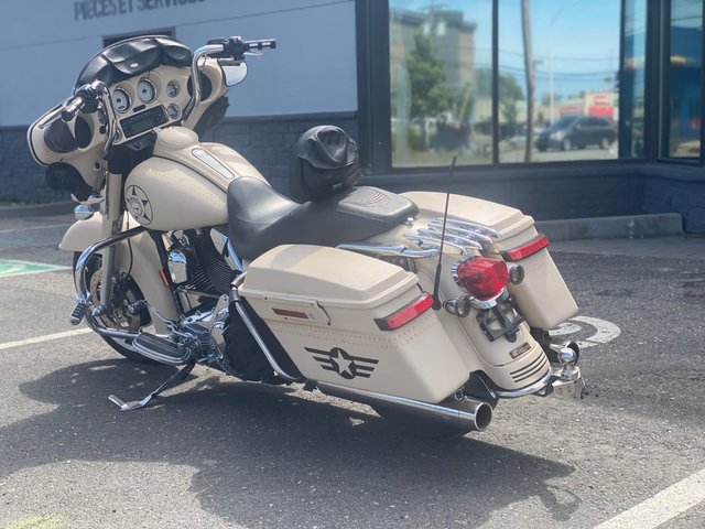 HARLEY DAVIDSON STREET GLIDE FLHX 2008-2