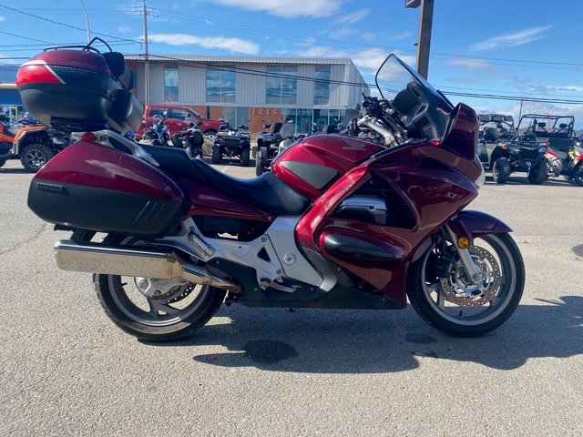 Honda ST1300 2005 | #M247B | Maniac Moto à Montmagny