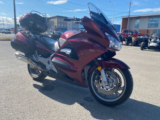 2005 Honda ST1300 | #M247B | Maniac Moto in Montmagny