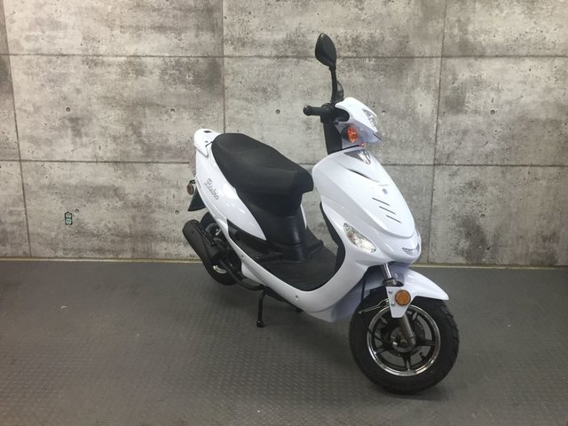 SCOOTTERRE BISTRO 50 2023