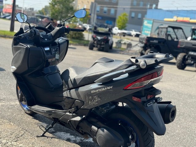 Suzuki Burgman 400 2,581 KM SEULEMENT 2025-4