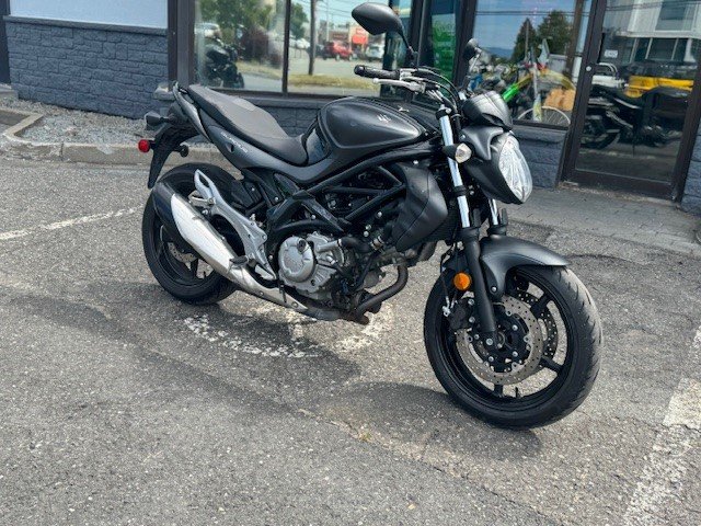 Suzuki SV6550 GLADIUS  2014-1