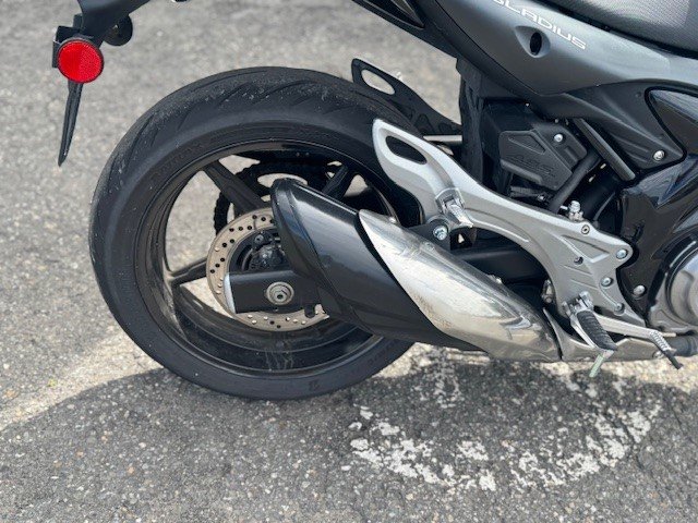 Suzuki SV6550 GLADIUS  2014-6