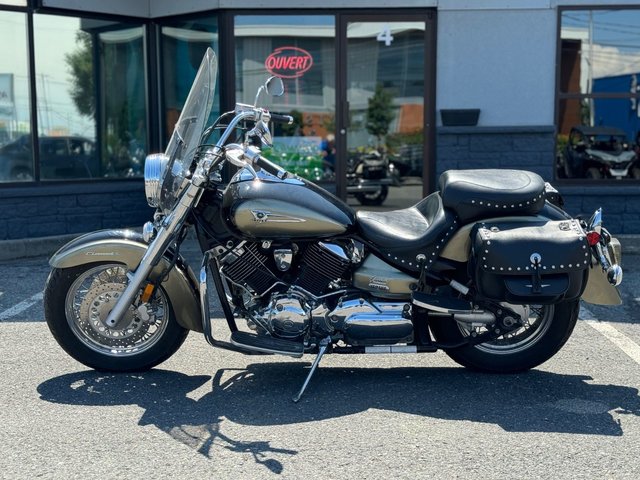 2005 Yamaha V-Star 1100 Classic-0
