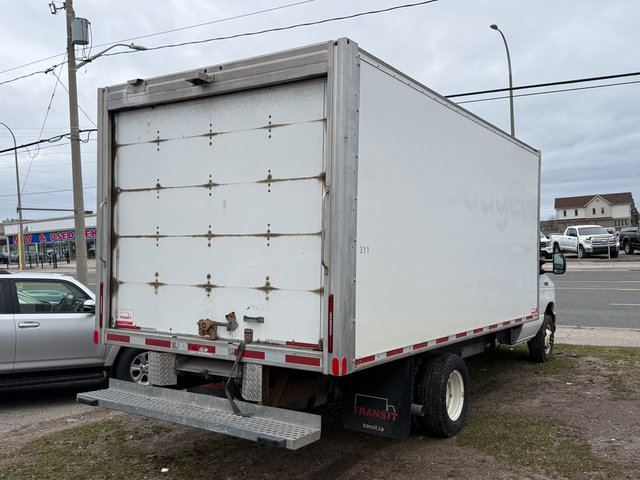 2022 Ford E-450SD Base-4