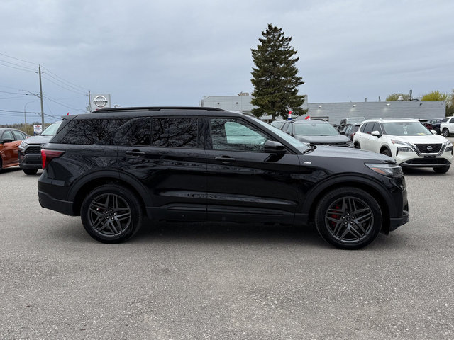 2025 Ford Explorer ST-Line-7