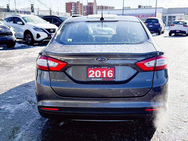 2016 Ford Fusion SE-5