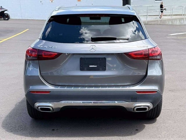 2023 Mercedes-Benz GLA 250-6
