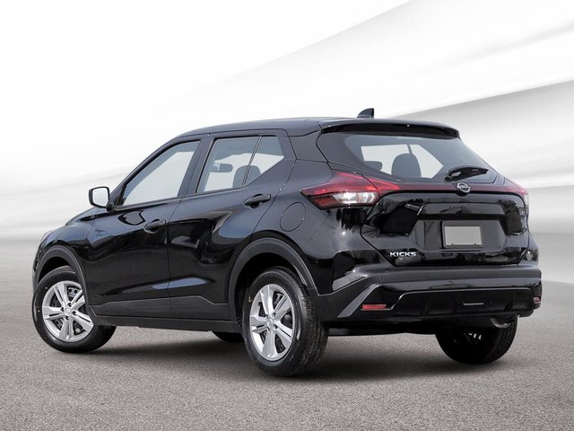 2025 Nissan Kicks Play S-3