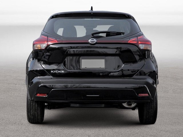 2025 Nissan Kicks Play S-4