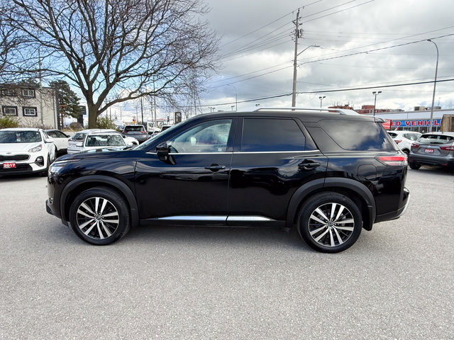 2024 Nissan Pathfinder Platinum-1