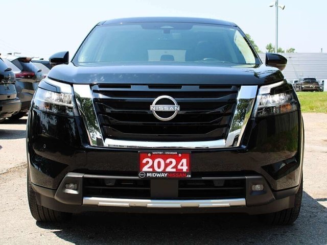 2024 Nissan Pathfinder Platinum-1