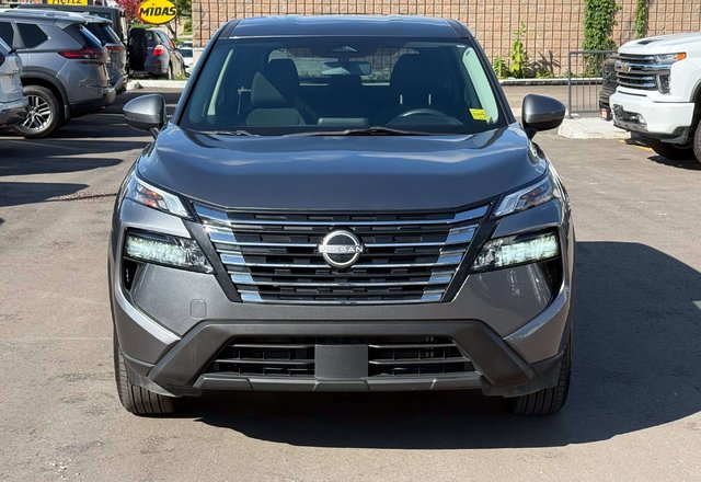 2024 Nissan Rogue S-2