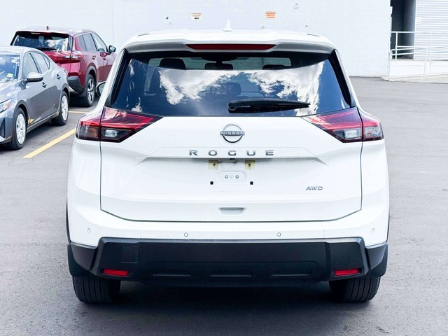 2024 Nissan Rogue S-6