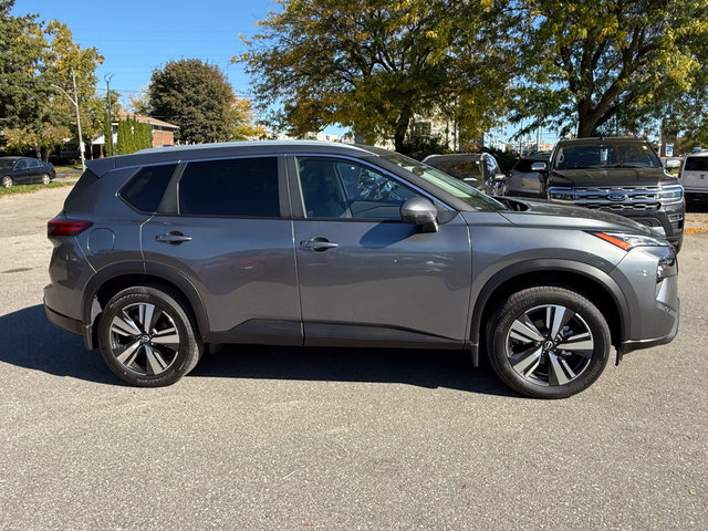 2025 Nissan Rogue SV Moonroof-7