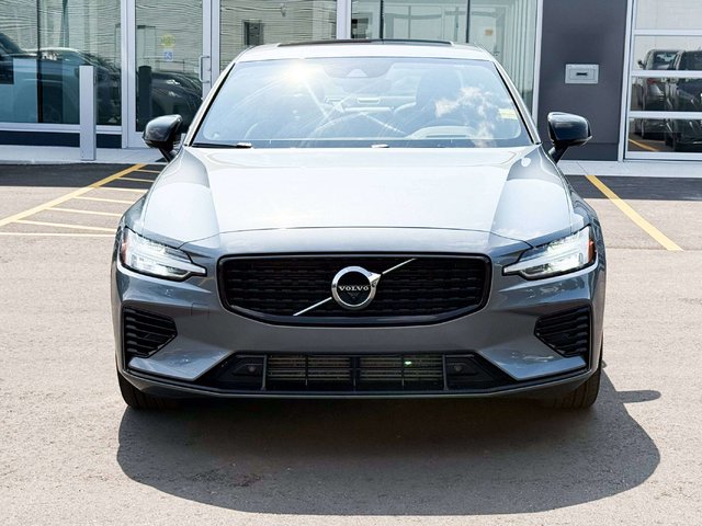 2021 Volvo S60 Recharge Plug-In Hybrid T8 R-Design-2