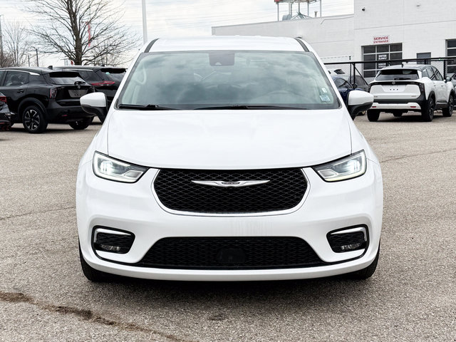 2023 Chrysler Pacifica Touring-L-1