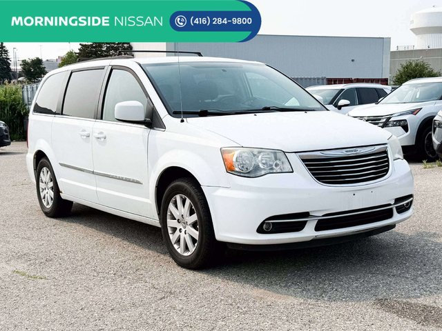 2014 Chrysler Town & Country Touring-0
