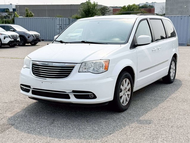 2014 Chrysler Town & Country Touring-2