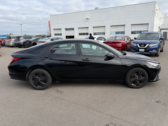 2023 Hyundai Elantra Preferred-7