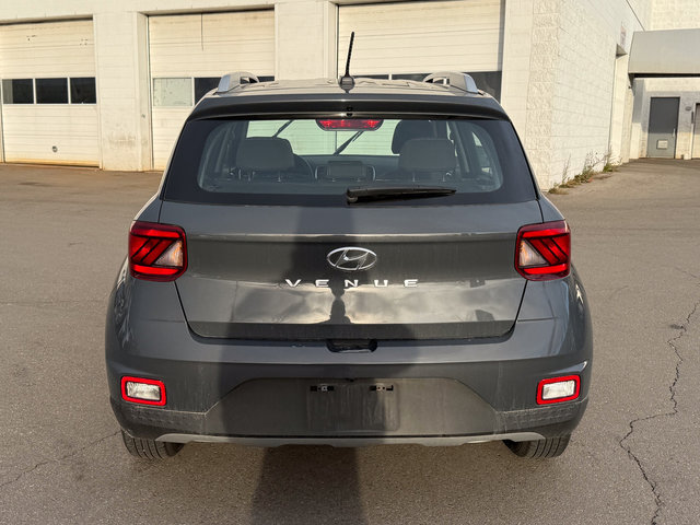 2024 Hyundai Venue Preferred-5