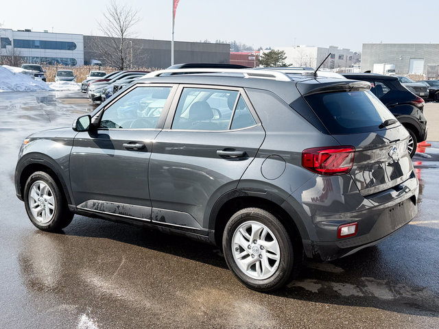 2024 Hyundai Venue Preferred-5