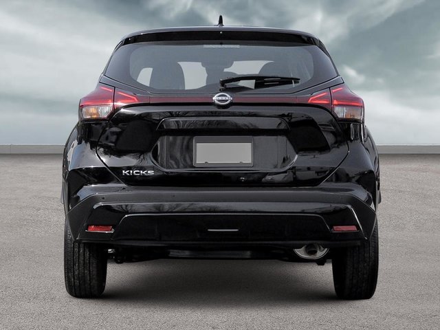 2025 Nissan Kicks Play S-4