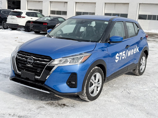 2025 Nissan Kicks Play S-2