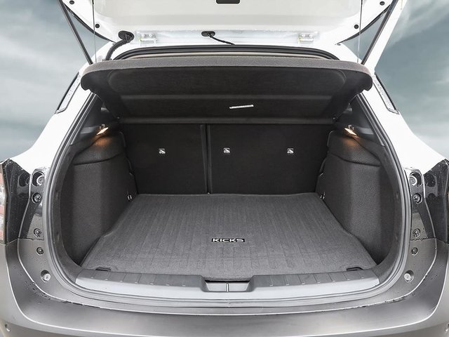 2026 Nissan Kicks SR Premium AWD-6