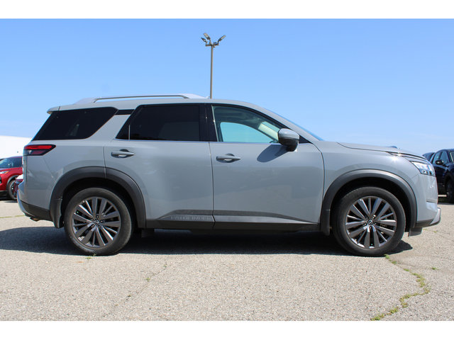 2023 Nissan Pathfinder SL-7