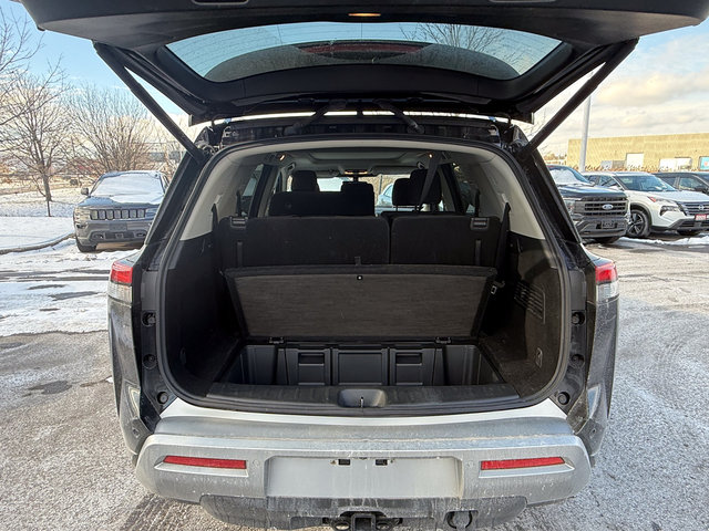 2024 Nissan Pathfinder SV-6